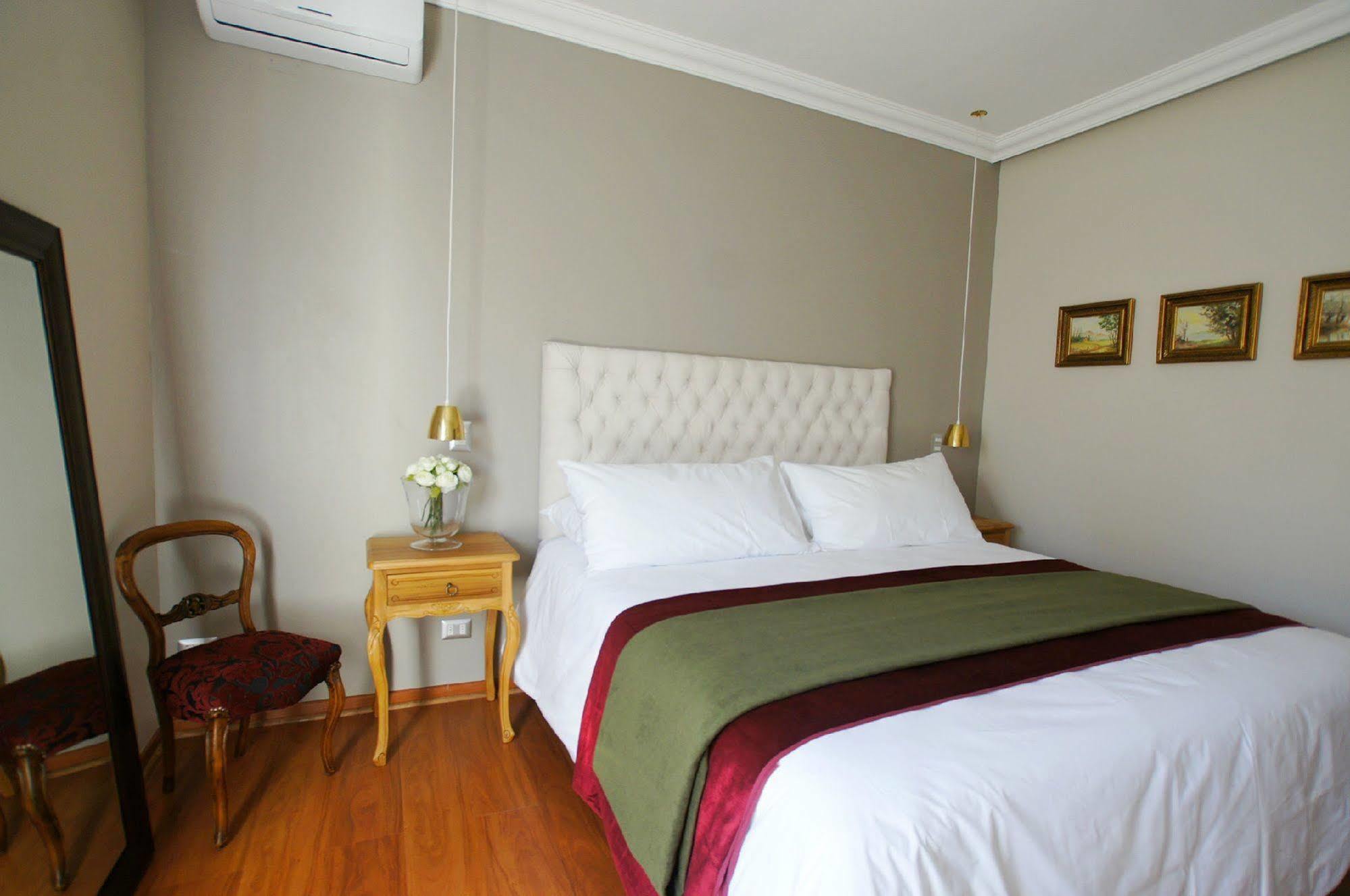 Quiral Hotel Boutique ซานติอาโก ภายนอก รูปภาพ