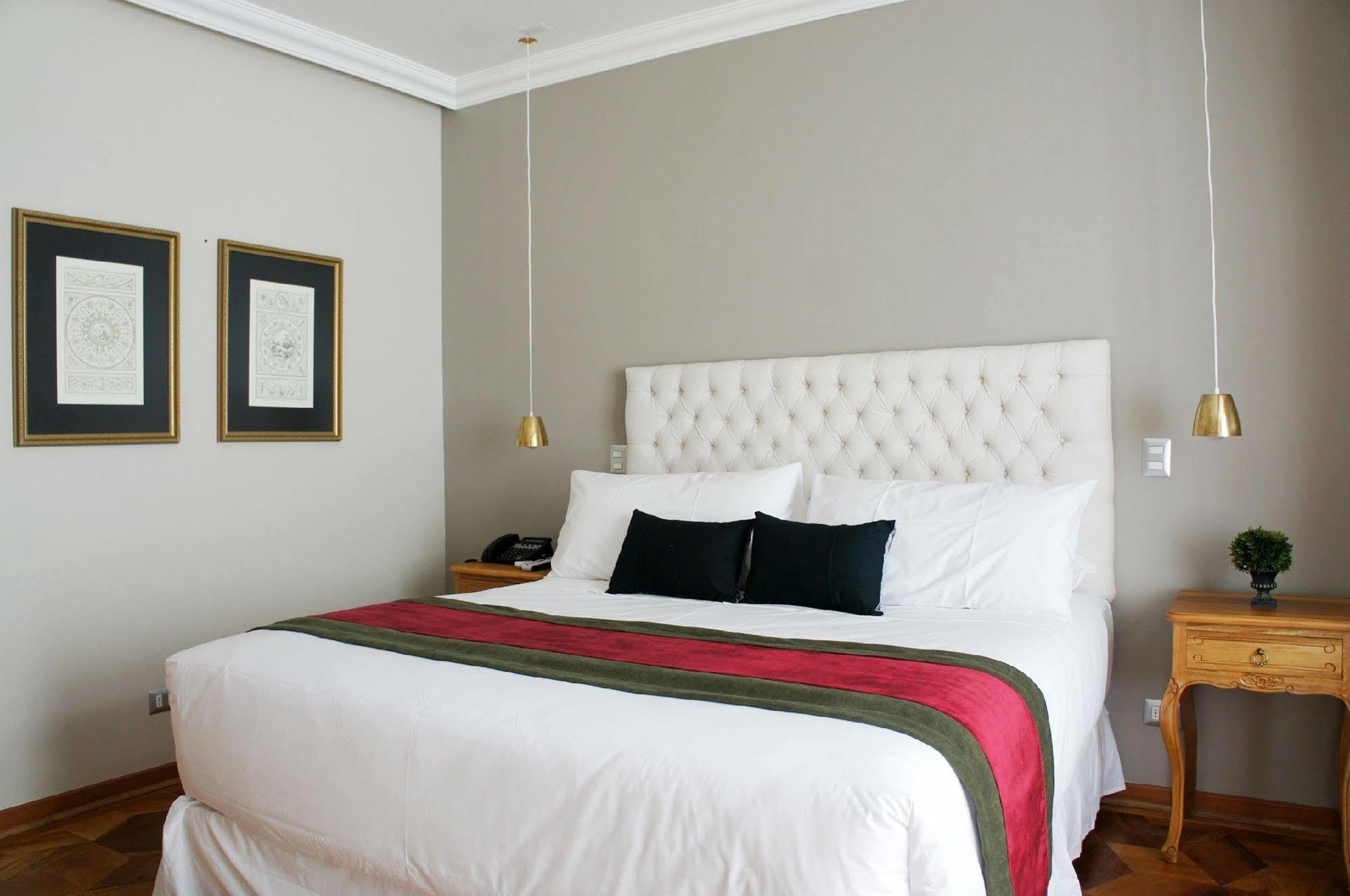 Quiral Hotel Boutique ซานติอาโก ภายนอก รูปภาพ