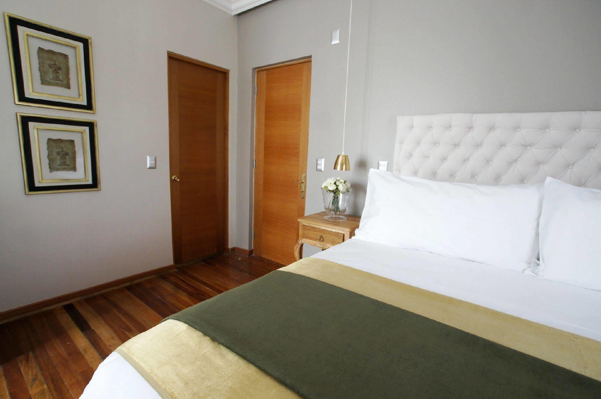 Quiral Hotel Boutique ซานติอาโก ภายนอก รูปภาพ